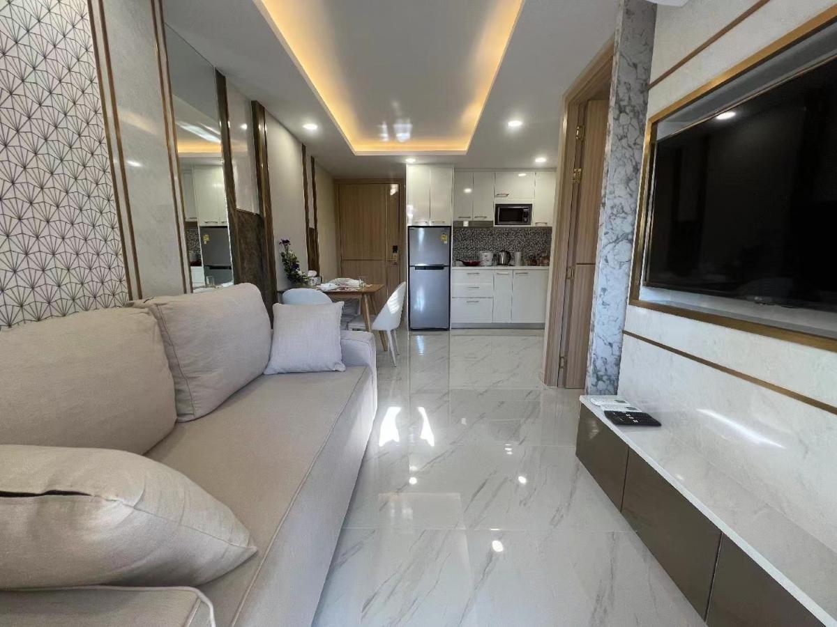 Romantic Beach Apartment芭堤雅水系高档酒店式公寓可做饭 Джомтьен Экстерьер фото