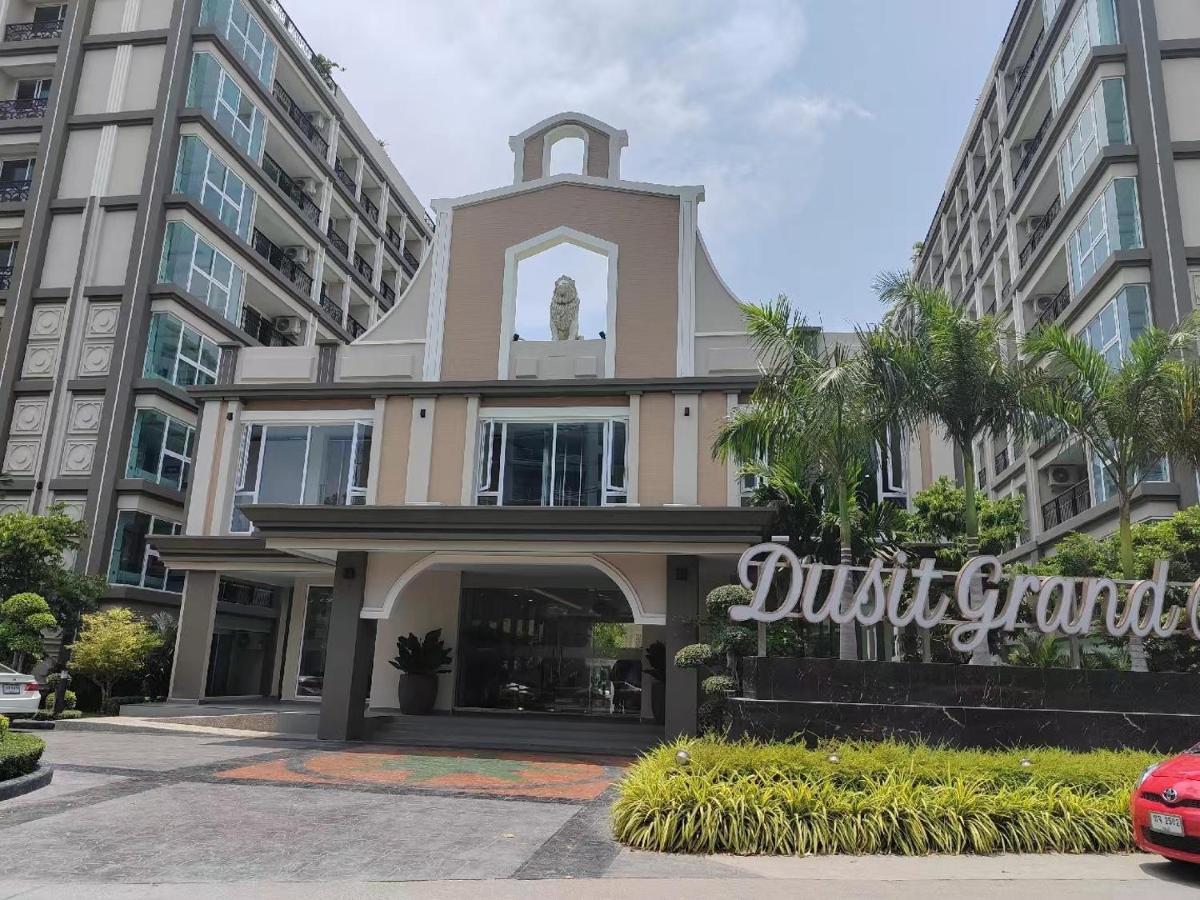 Romantic Beach Apartment芭堤雅水系高档酒店式公寓可做饭 Джомтьен Экстерьер фото