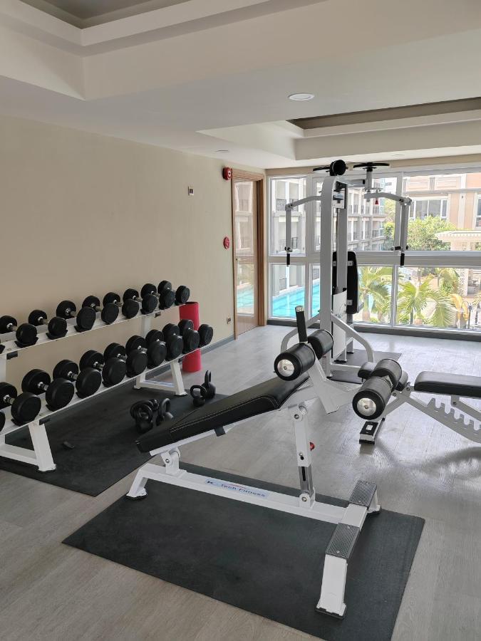 Romantic Beach Apartment芭堤雅水系高档酒店式公寓可做饭 Джомтьен Экстерьер фото