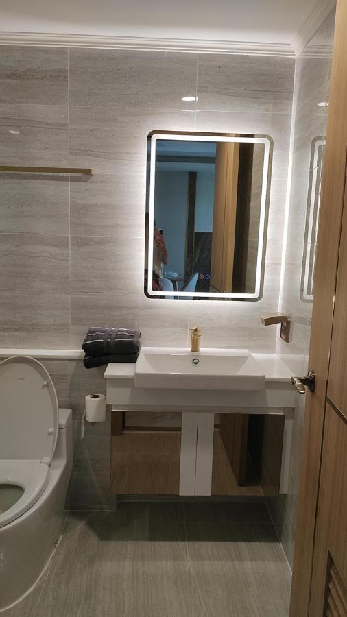 Romantic Beach Apartment芭堤雅水系高档酒店式公寓可做饭 Джомтьен Экстерьер фото